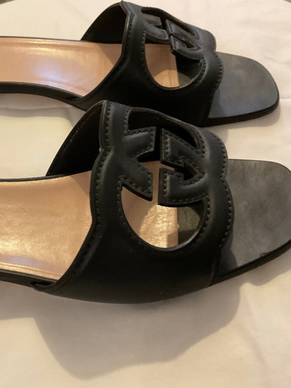 Gucci Black Cut out Slides Size 41 - Picture 4 of 8